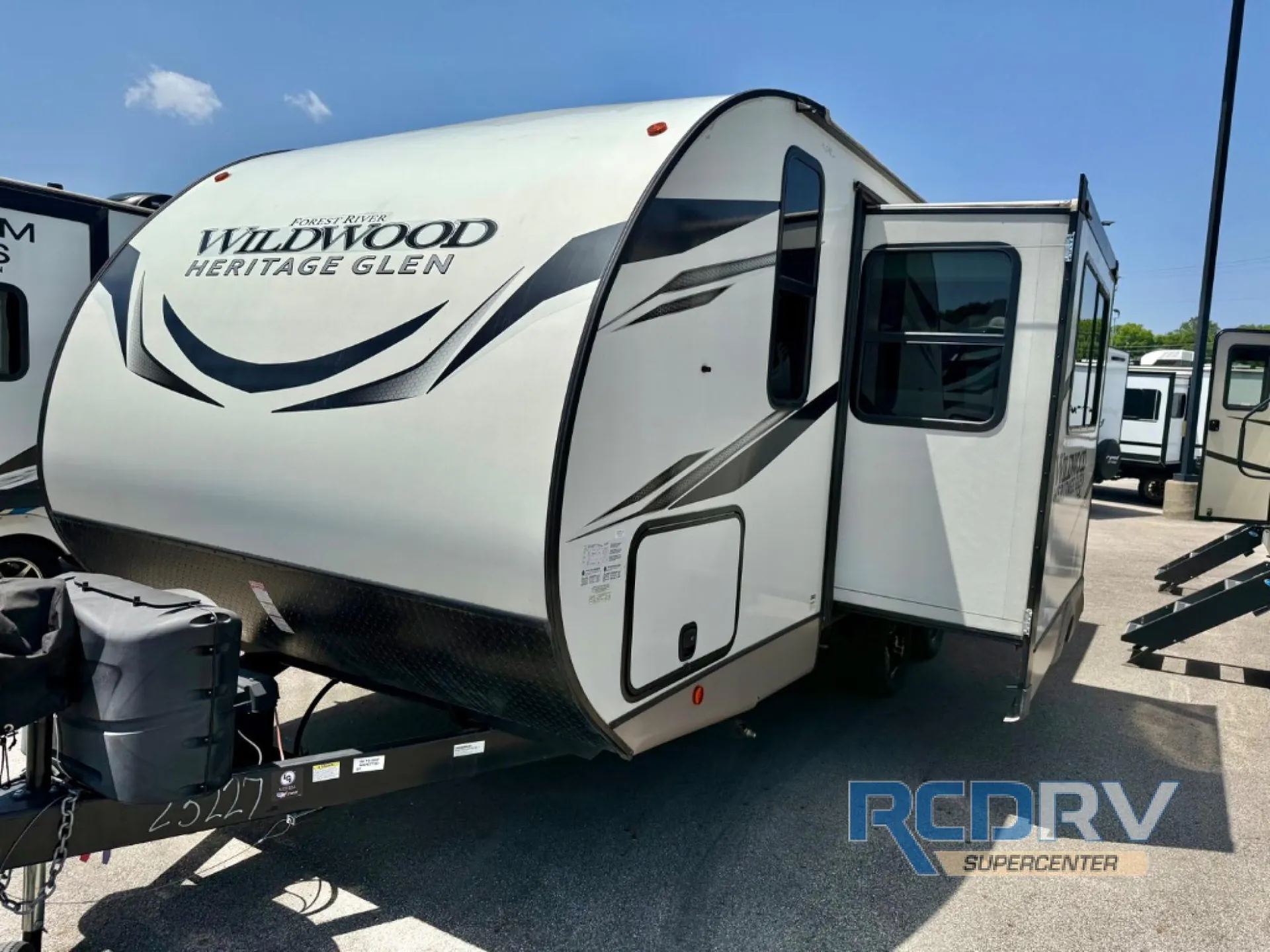 2022 Forest River Wildwood Heritage Glen Hyper-Lyte 19RBHL - Photo 3