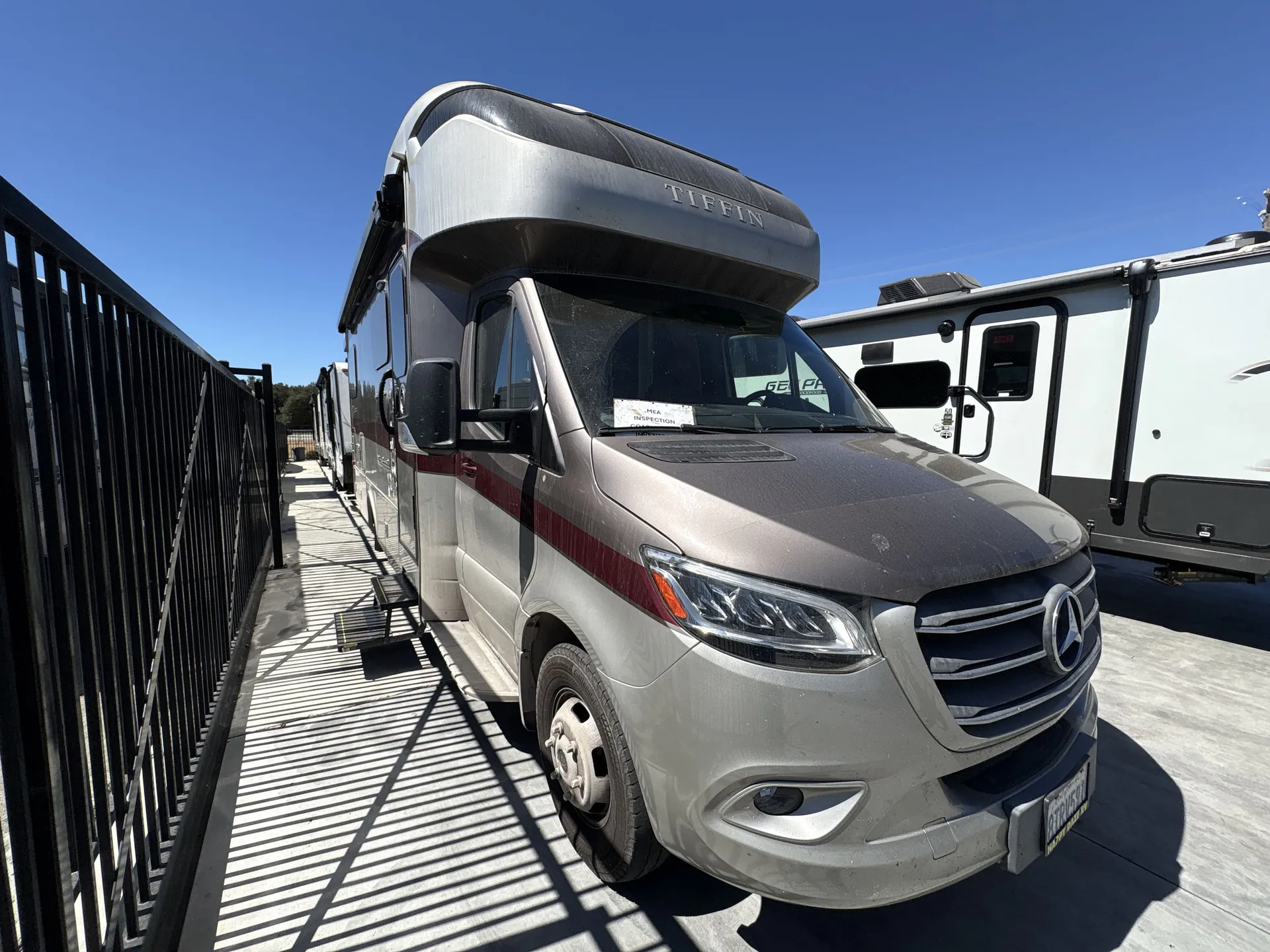 2020 Tiffin Wayfarer 24 TW - Photo 2