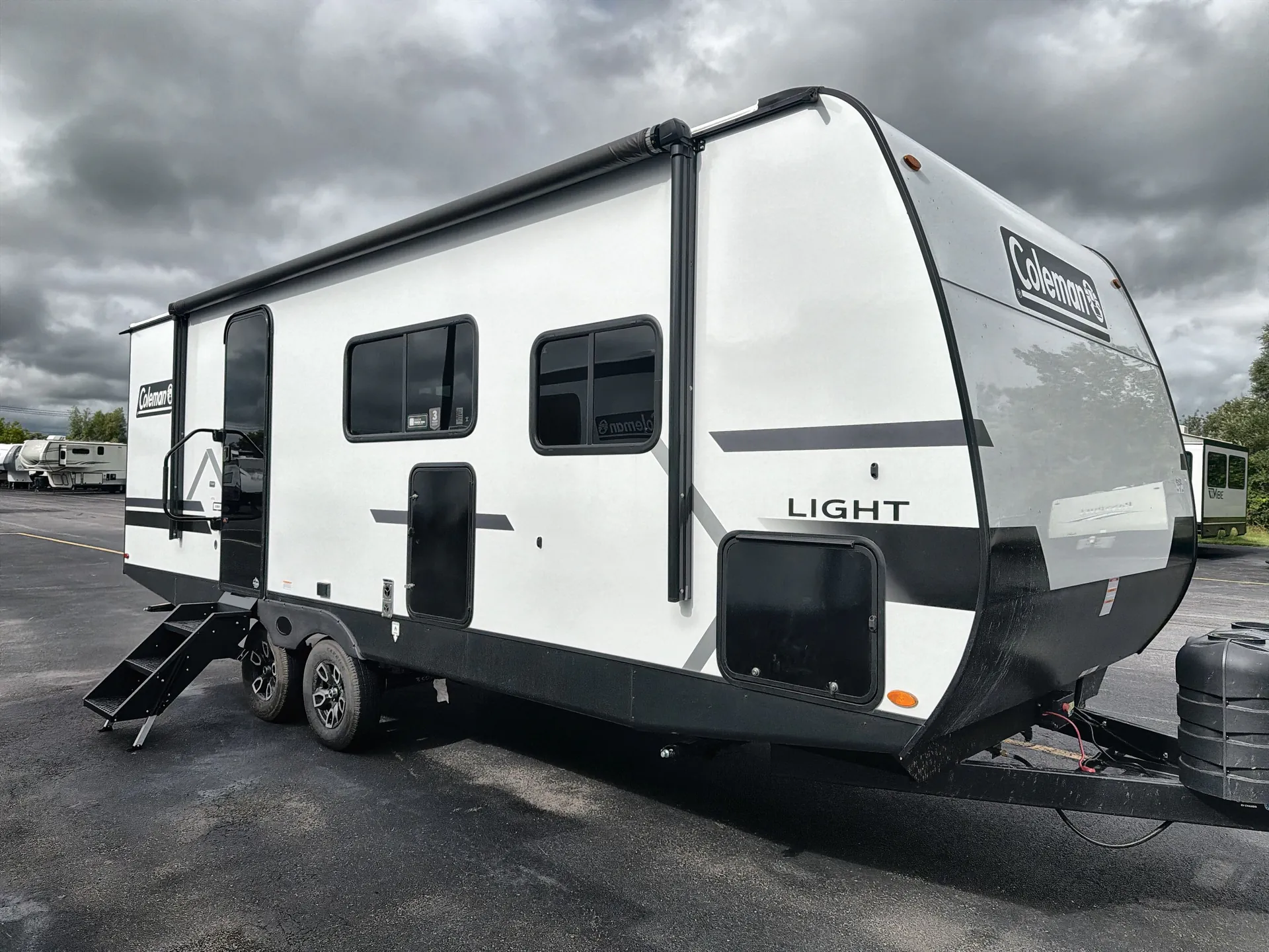 2027 Keystone Coleman Light 22BX - Photo 2
