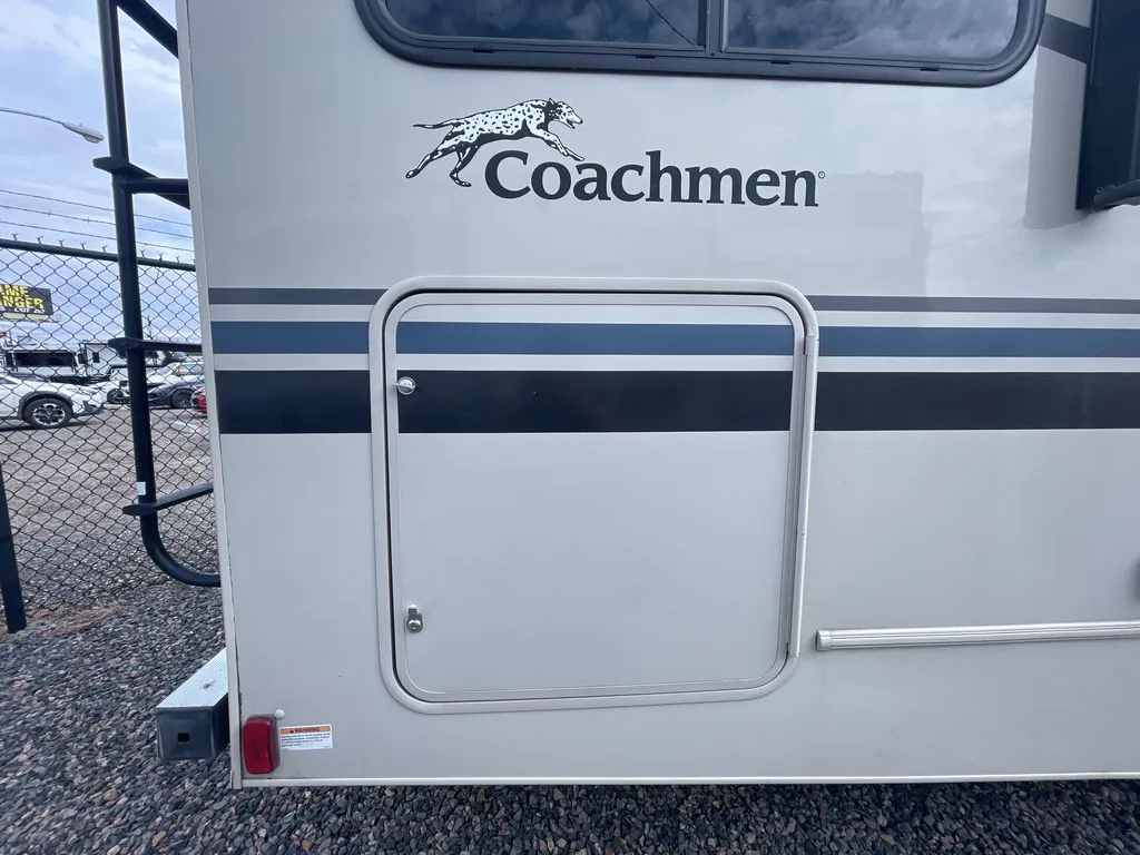 2022 Coachmen Leprechaun 260DS - Ford 450 - Photo 3