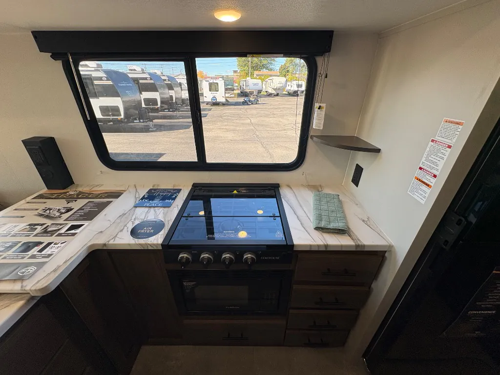2027 Forest River Tracer 286RL, Photos photo 10