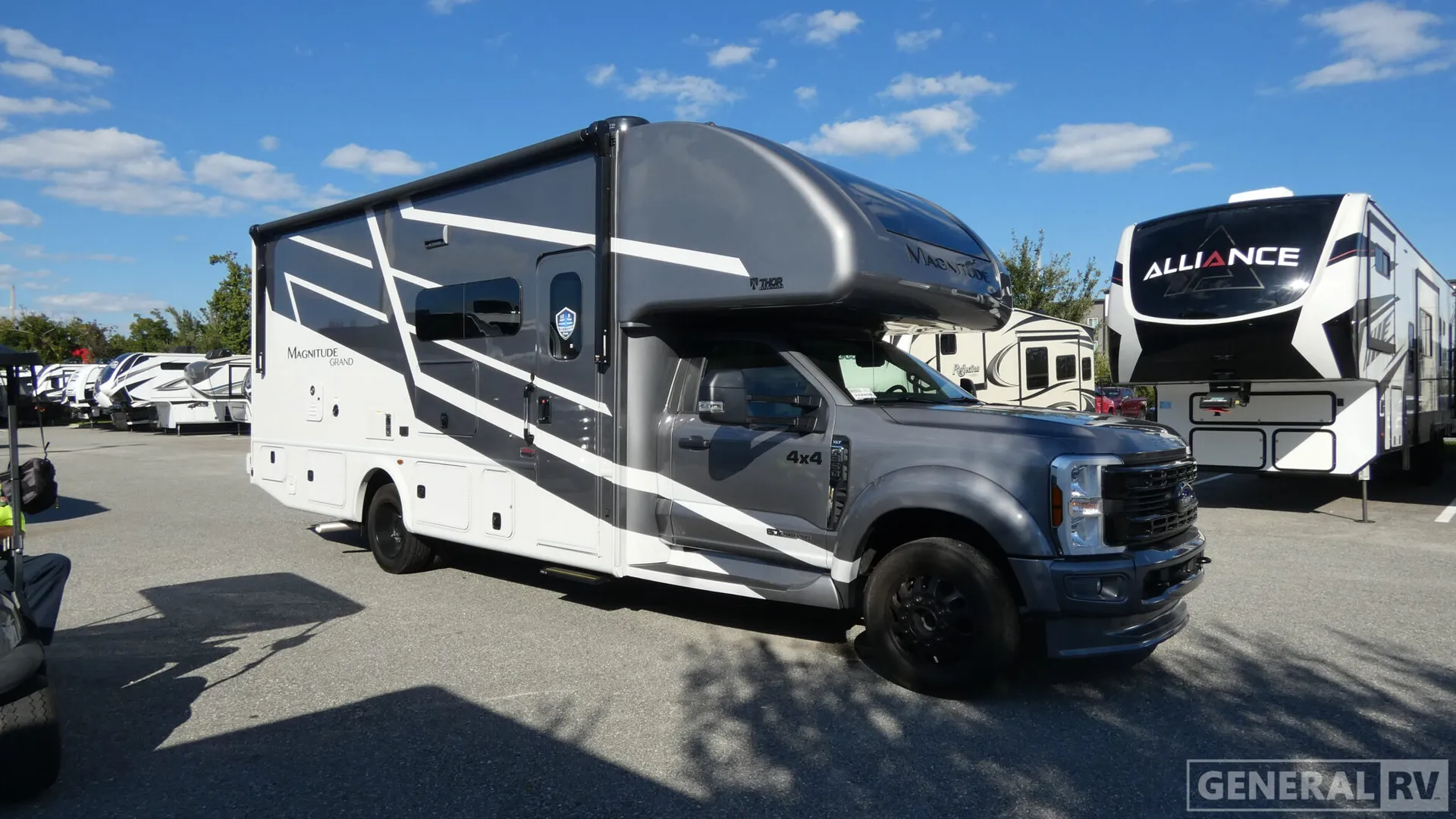 2026 Thor Motor Coach Magnitude Grand S29 - Photo 2