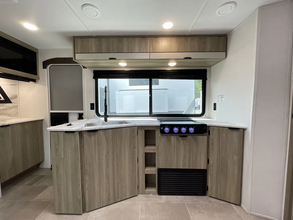 2026 Forest River Airelume 325, Photos photo 10