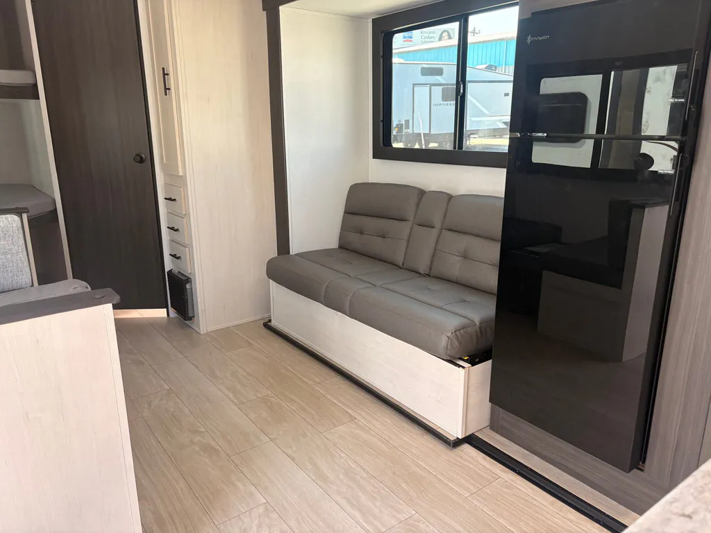 2027 Shasta RVs i-5 Edition 525RS, Photos photo 17
