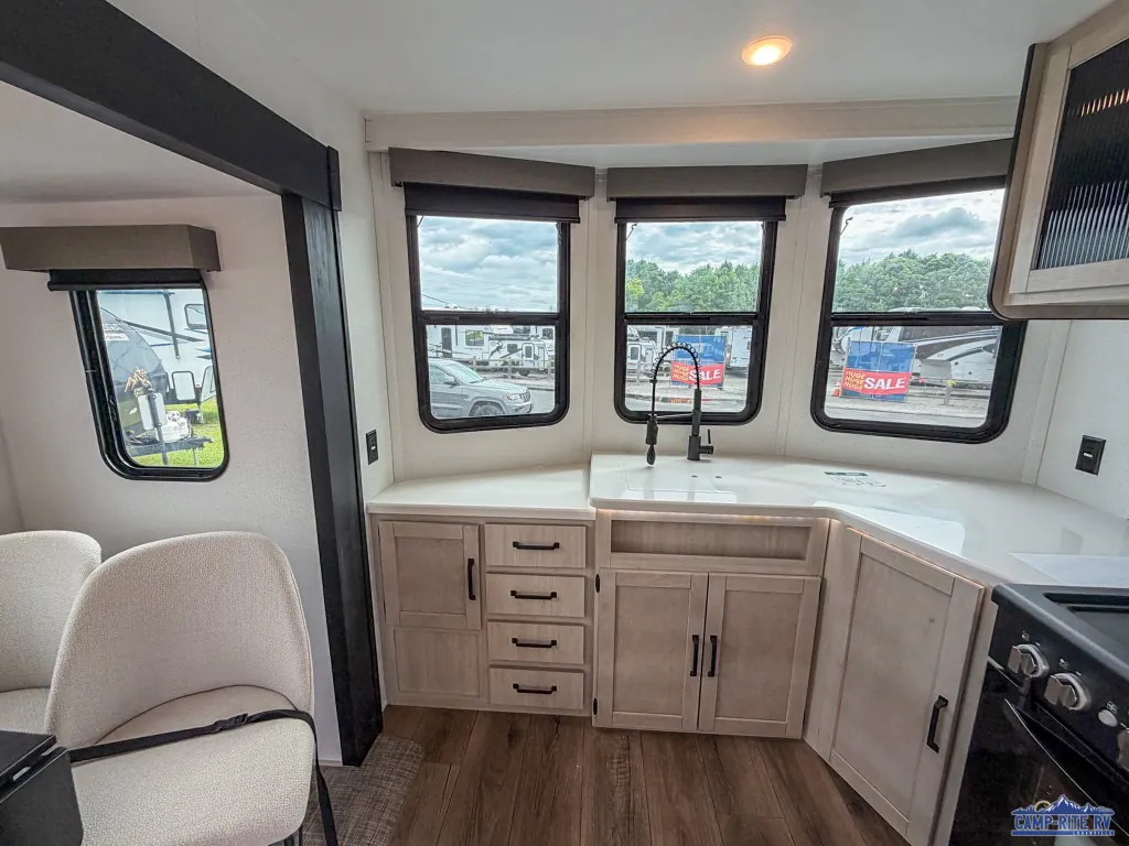2027 Forest River Puma Vista 39FKL, Photos photo 6