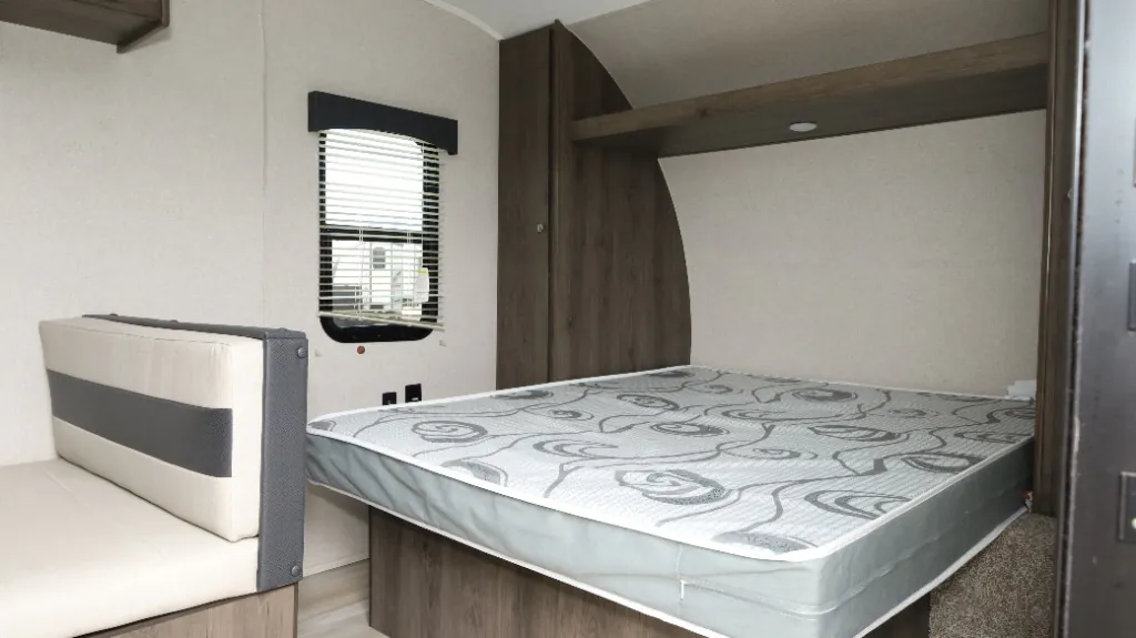 2021 Coachmen Clipper Cadet 21CBH - Photo 3