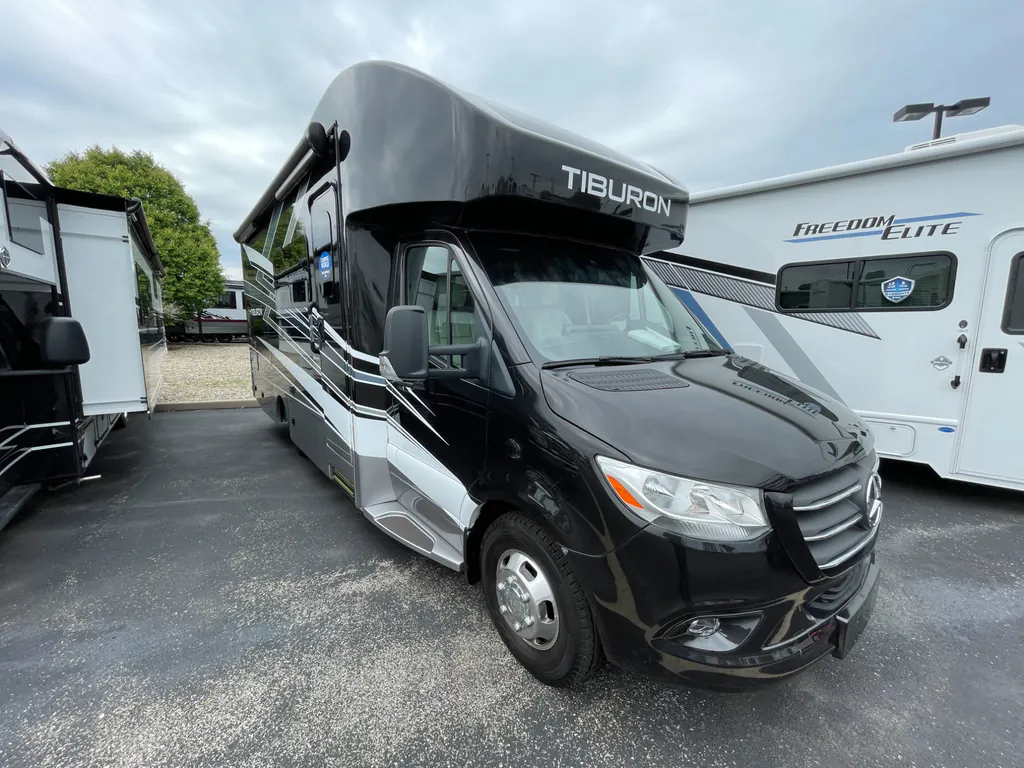 2024 Thor Motor Coach Tiburon 24FB, Photos photo 20