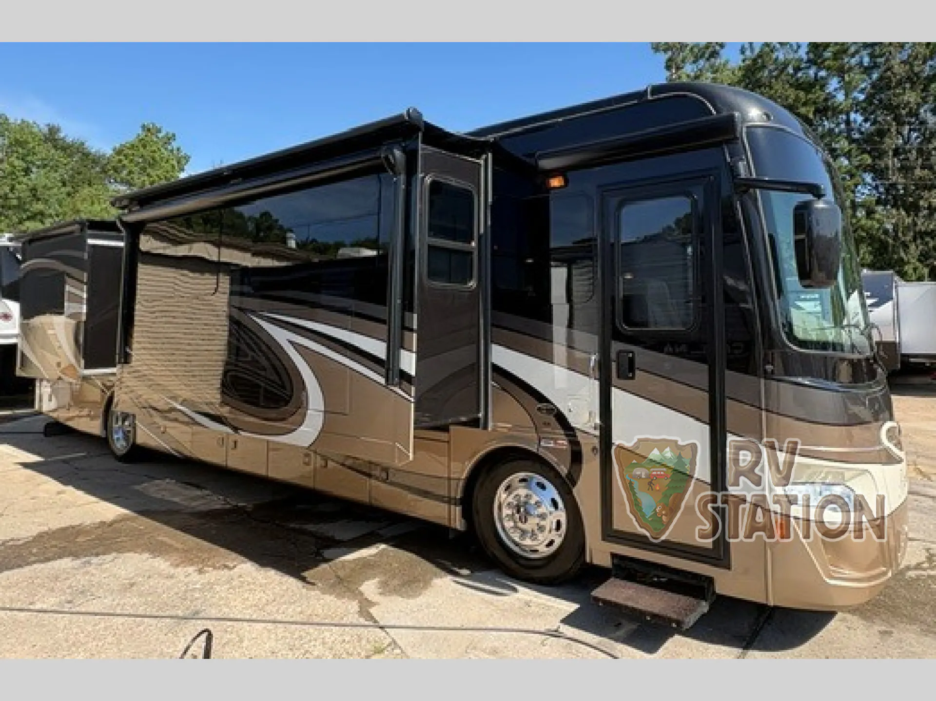 2016 Forest River Berkshire XL 40A - Photo 3