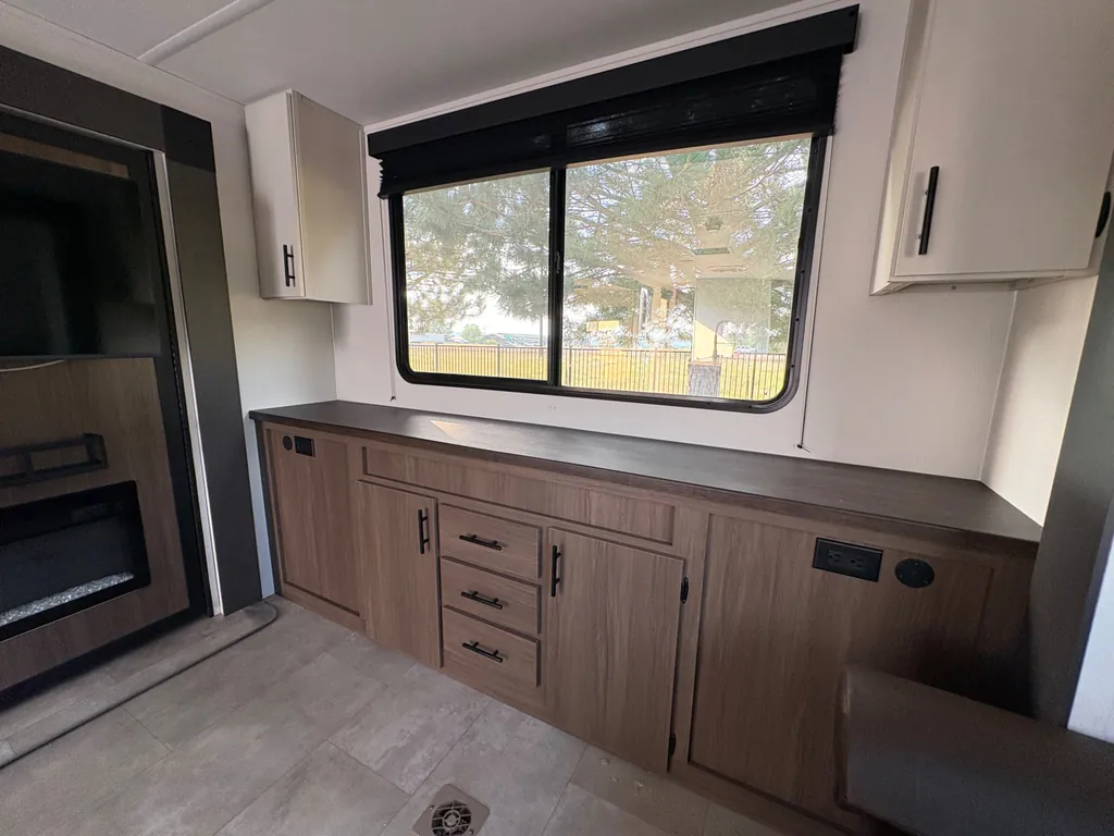 2027 Forest River Tracer 286RL, Photos photo 32