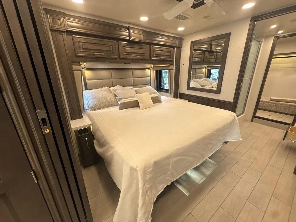 2026 Entegra Coach Aspire 44D, Photos photo 8