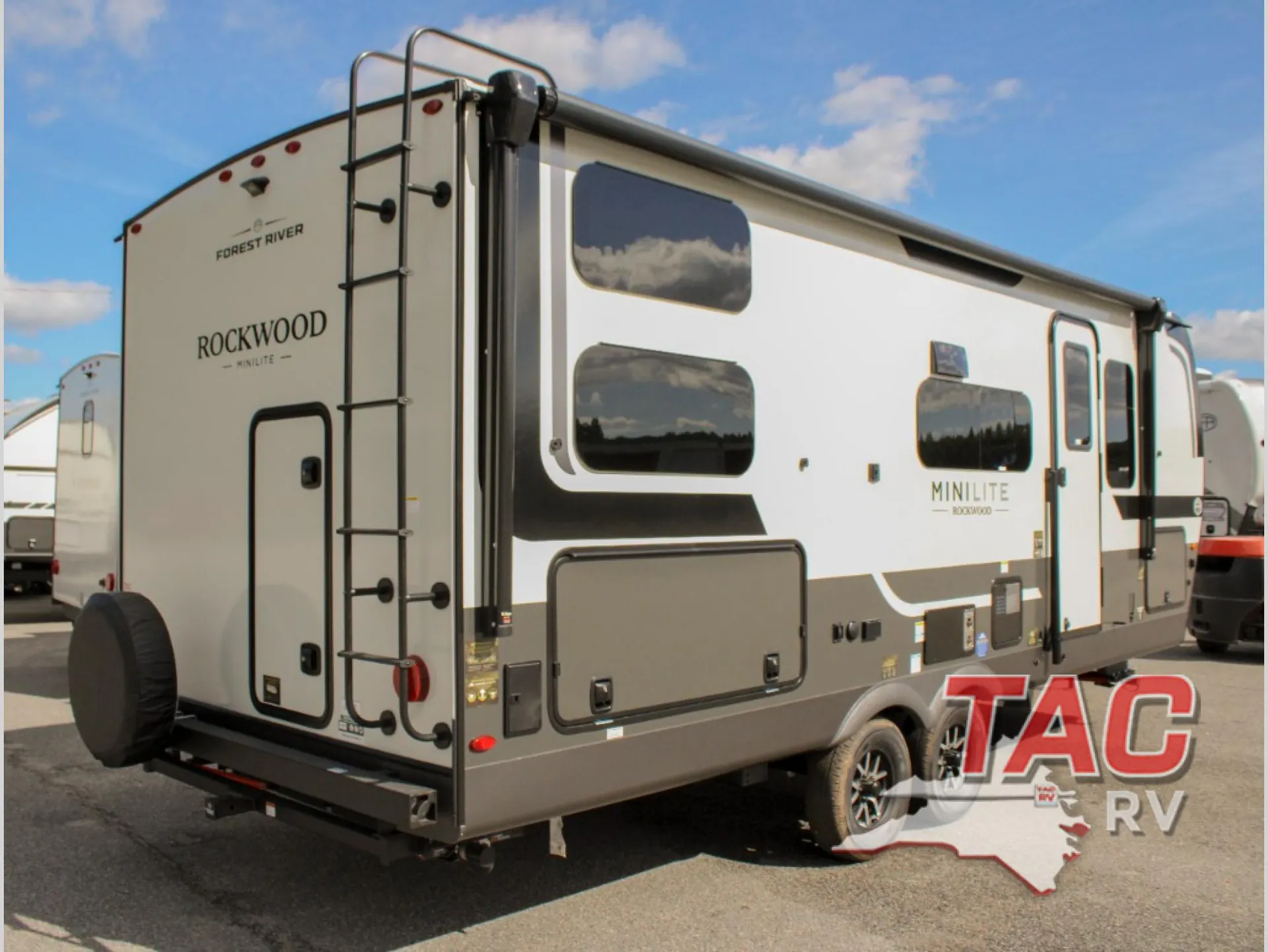 2027 Forest River Rockwood Mini Lite 2509S — Photo 5