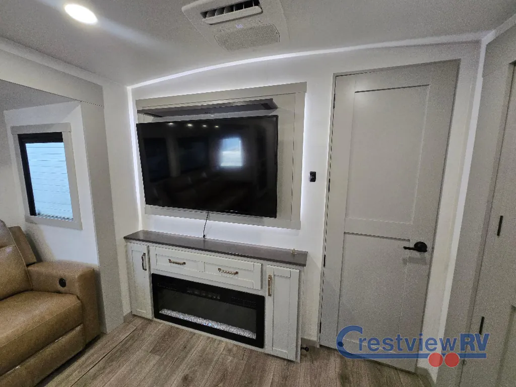 2025 Brinkley Model Z AIR 295, Photos photo 28