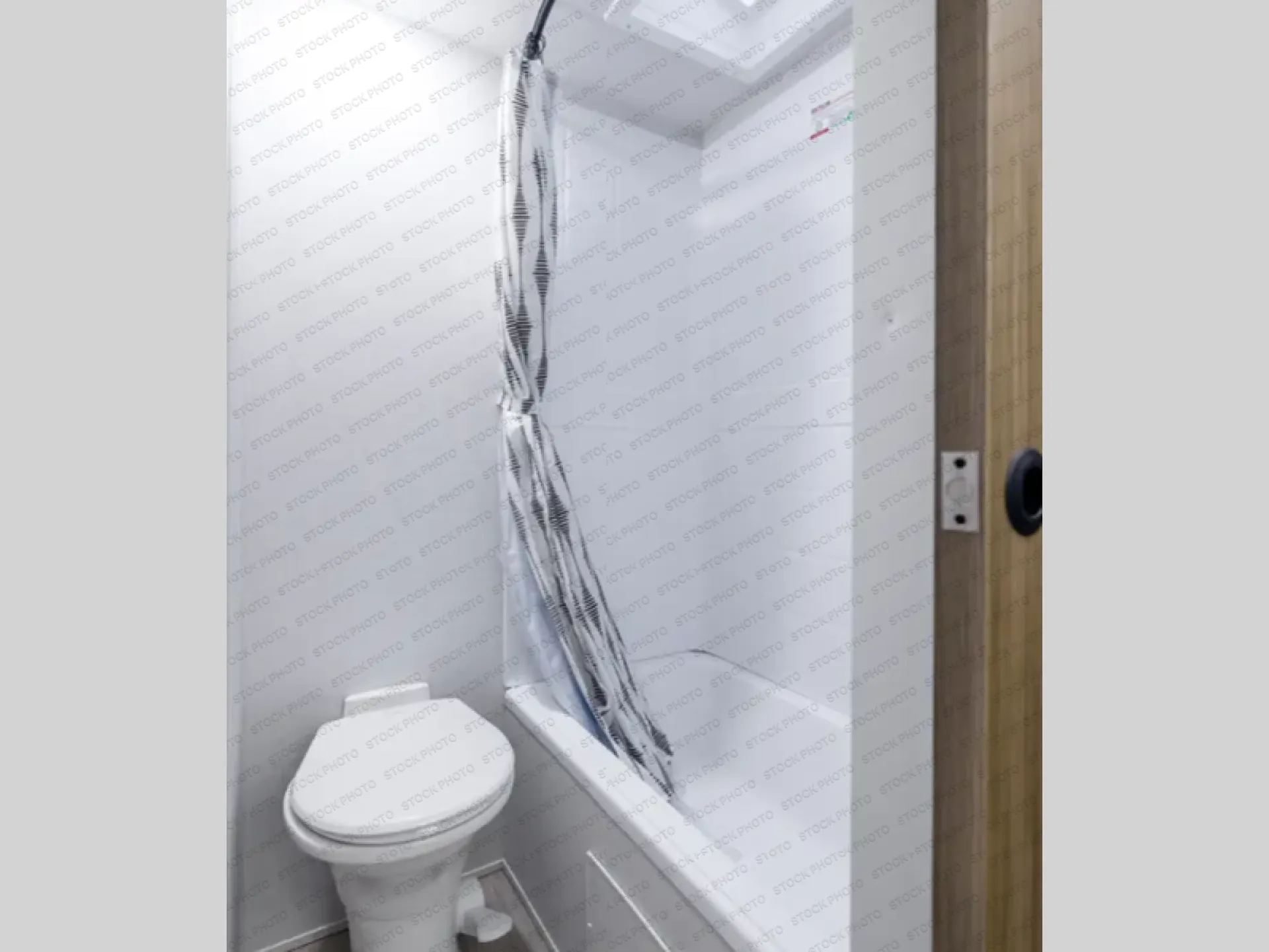 2026 Forest River Wildwood X-Lite 26ICE — Photo 5