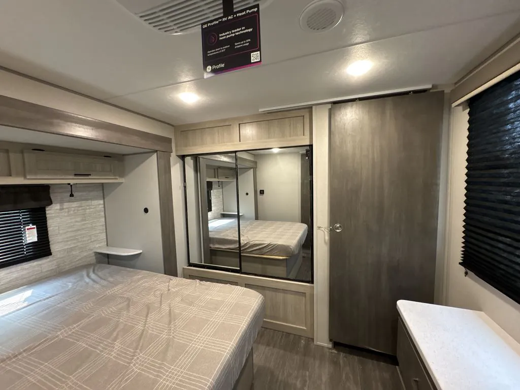 2026 Forest River Aurora 34BHTS 2 QUEEN BEDS, Photos photo 15