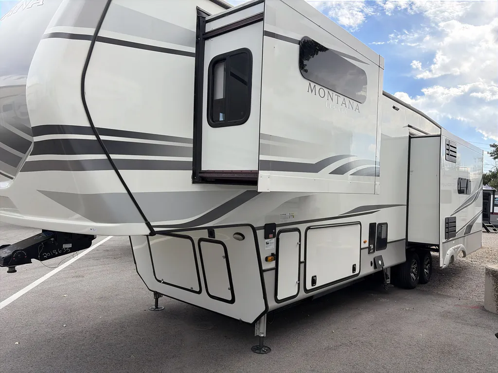 2022 Keystone Montana 3231CK, Photos photo 6