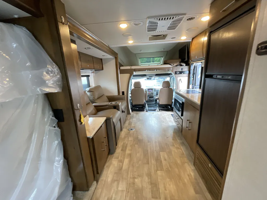 2019 Tiffin Wayfarer 24 FW, Photos photo 5