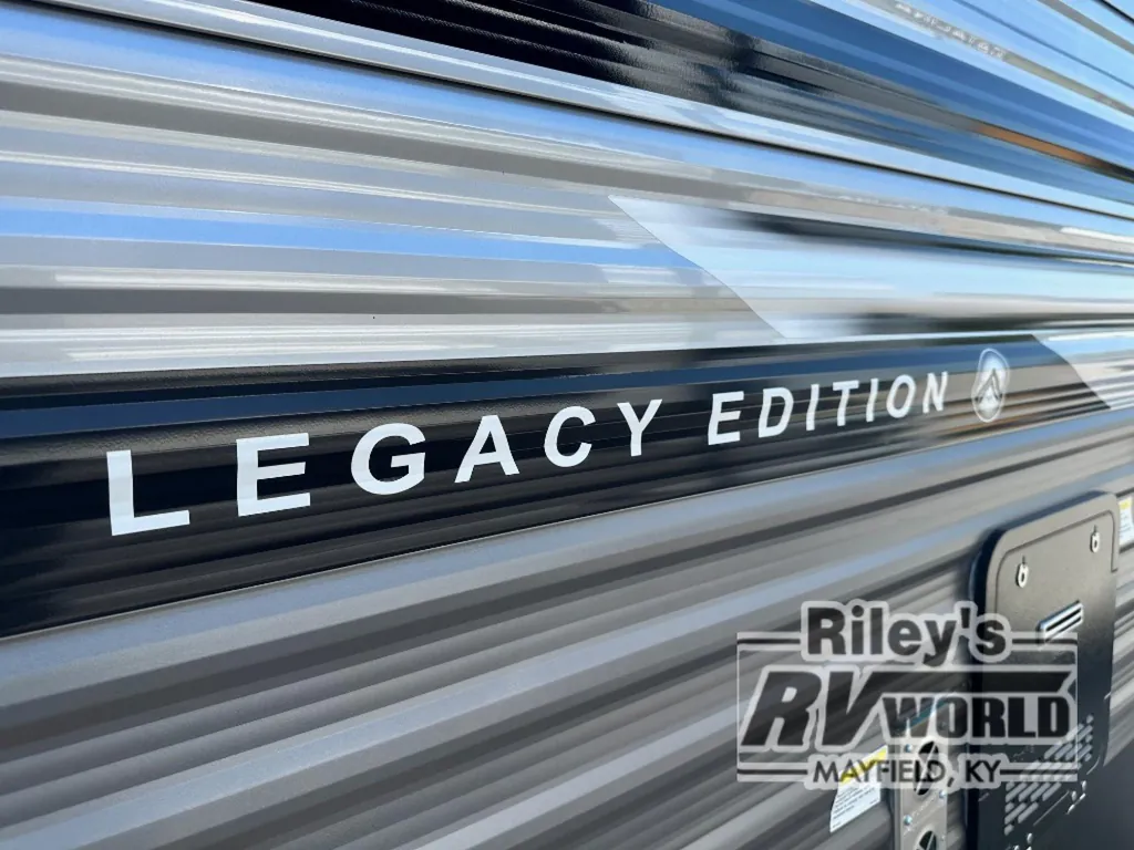 2026 Coachmen Catalina Legacy Edition 273DBHCK, Photos photo 6