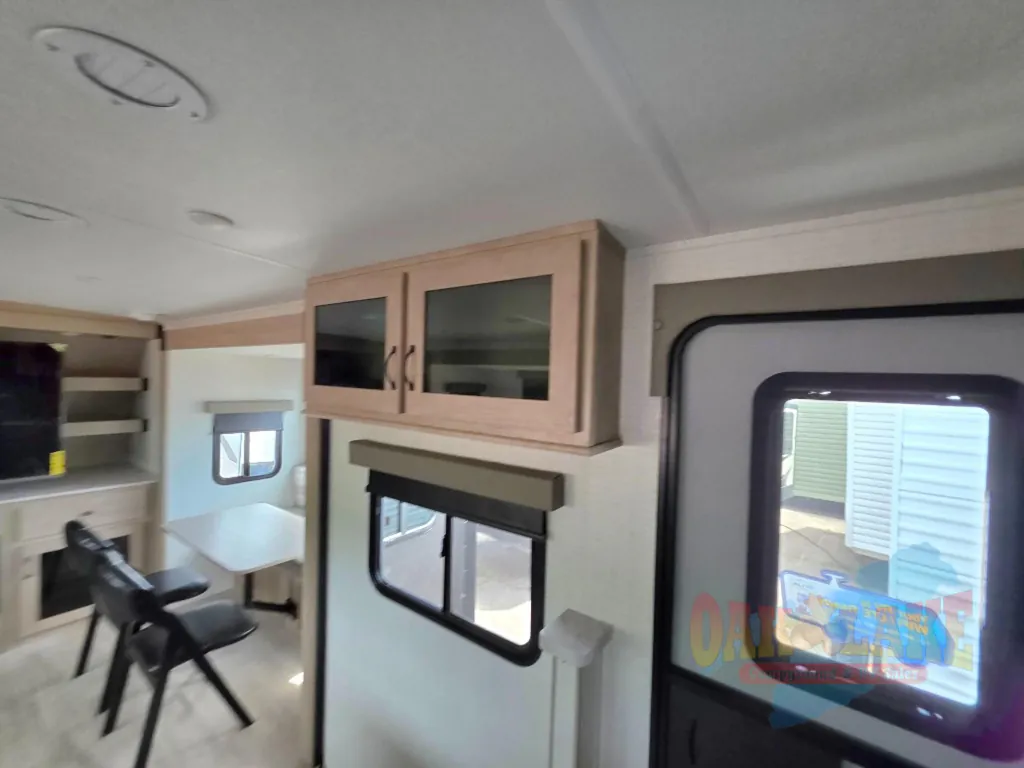 2026 Forest River Solaire 3300FLBS, Photos photo 9