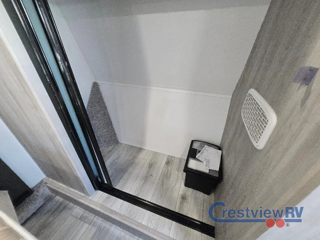 2025 Keystone Montana High Country 385BR, Photos photo 45