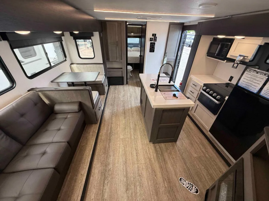 2026 Forest River Cherokee Alpha Wolf 33BH, Photos photo 41