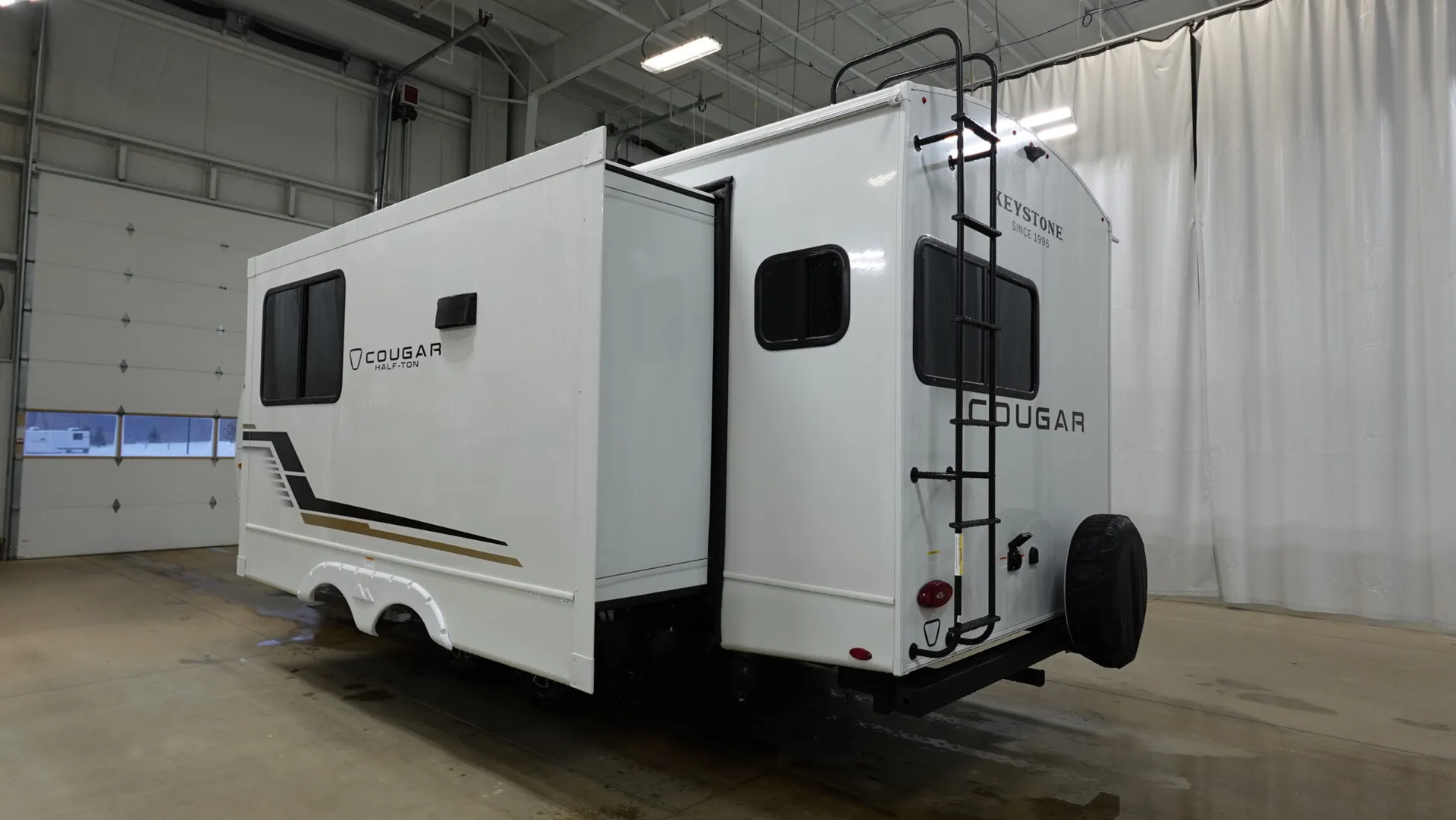 2026 Keystone Cougar Half Ton 22MLS - Photo 4