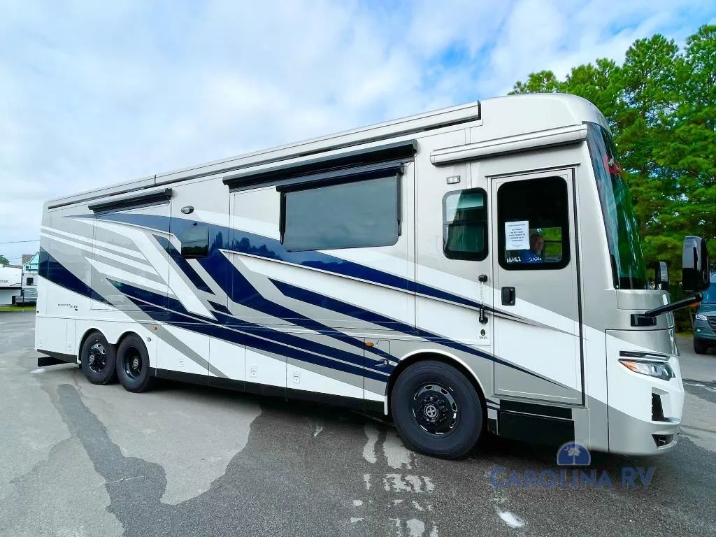 2026 Newmar Mountain Aire 3825 - Photo 2