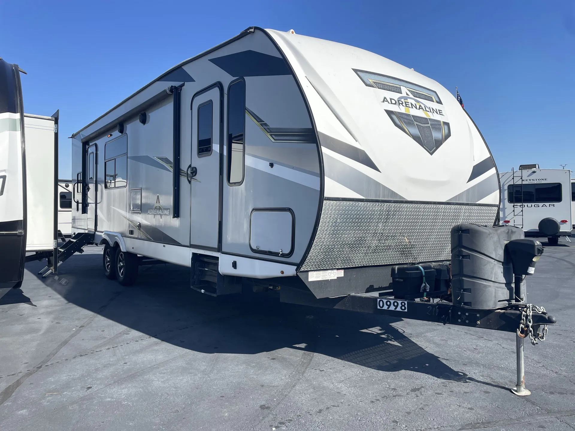 2022 Coachmen Adrenaline 29SS - Photo 2
