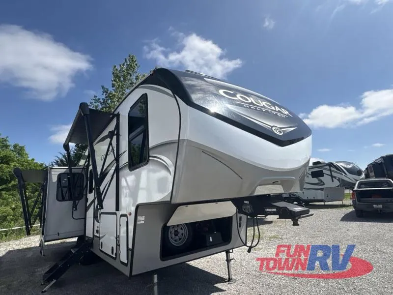 2022 Keystone RV Cougar Half-Ton 29MBS - Photo 4