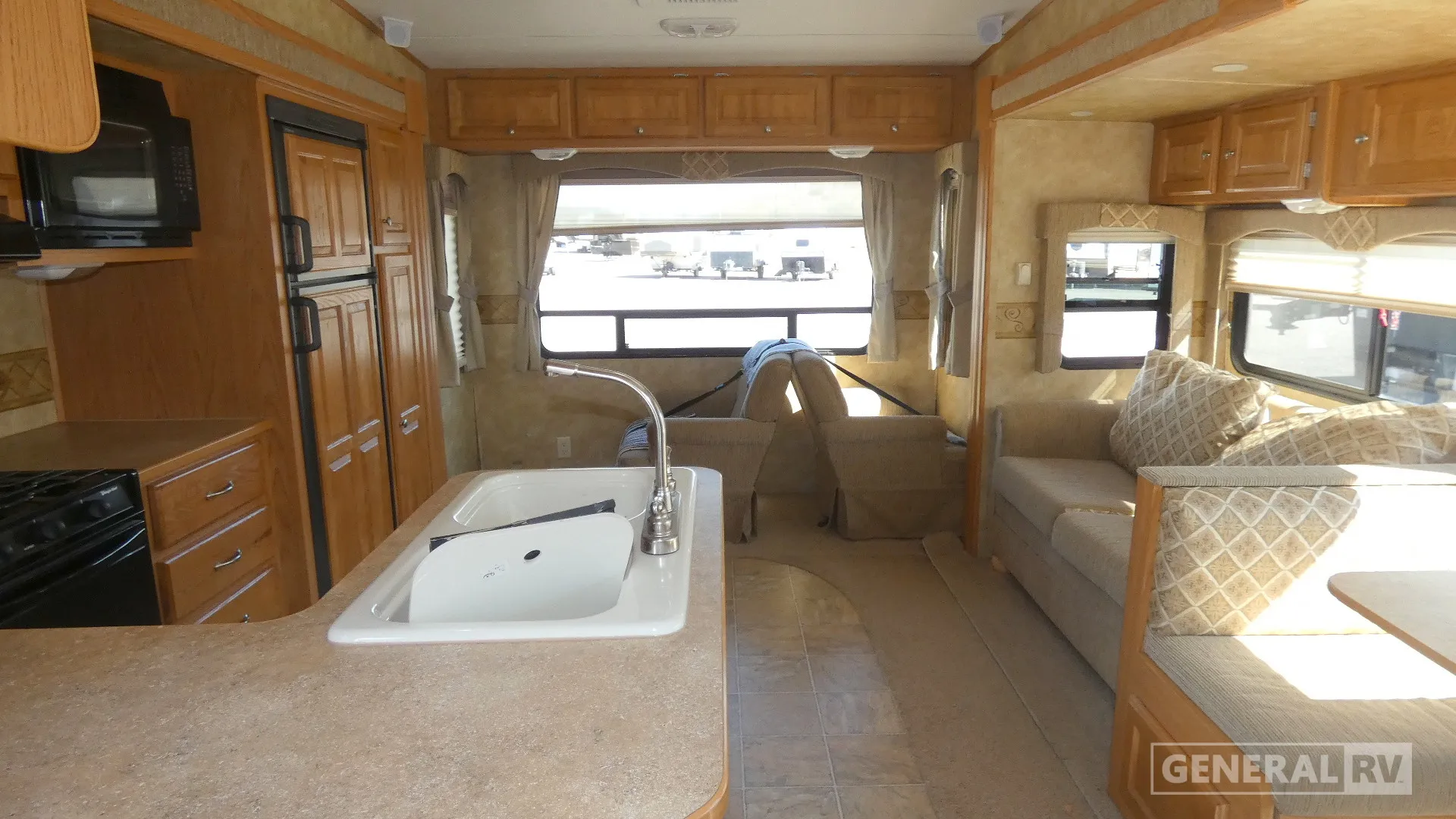 2008 Heartland Sundance 2900MK - Photo 3