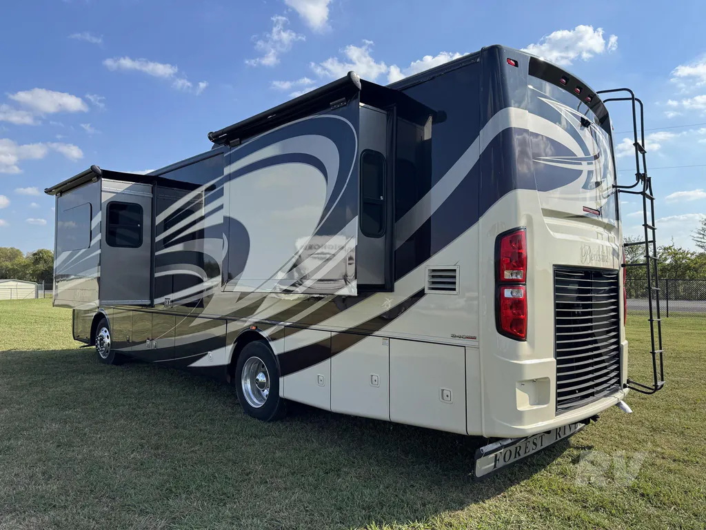 2017 Forest River Berkshire 34QS, Photos photo 5