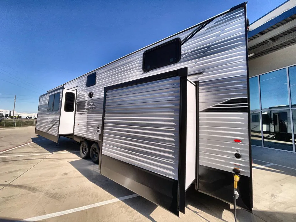 2026 Jayco Jay Flight Bungalow 404LOFT DS - Photo 4