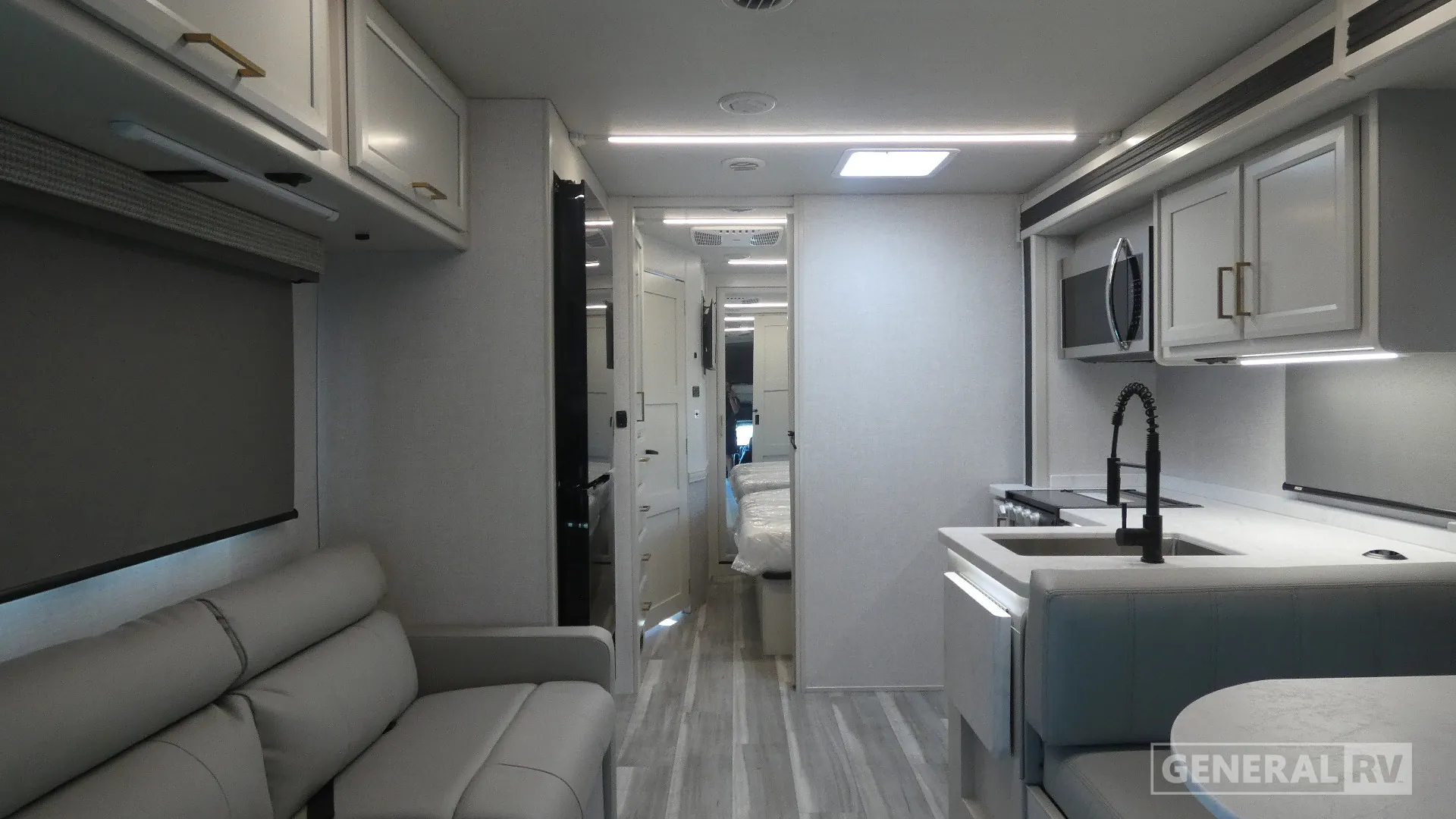 2027 Fleetwood Altitude FS550 32AW - Photo 3