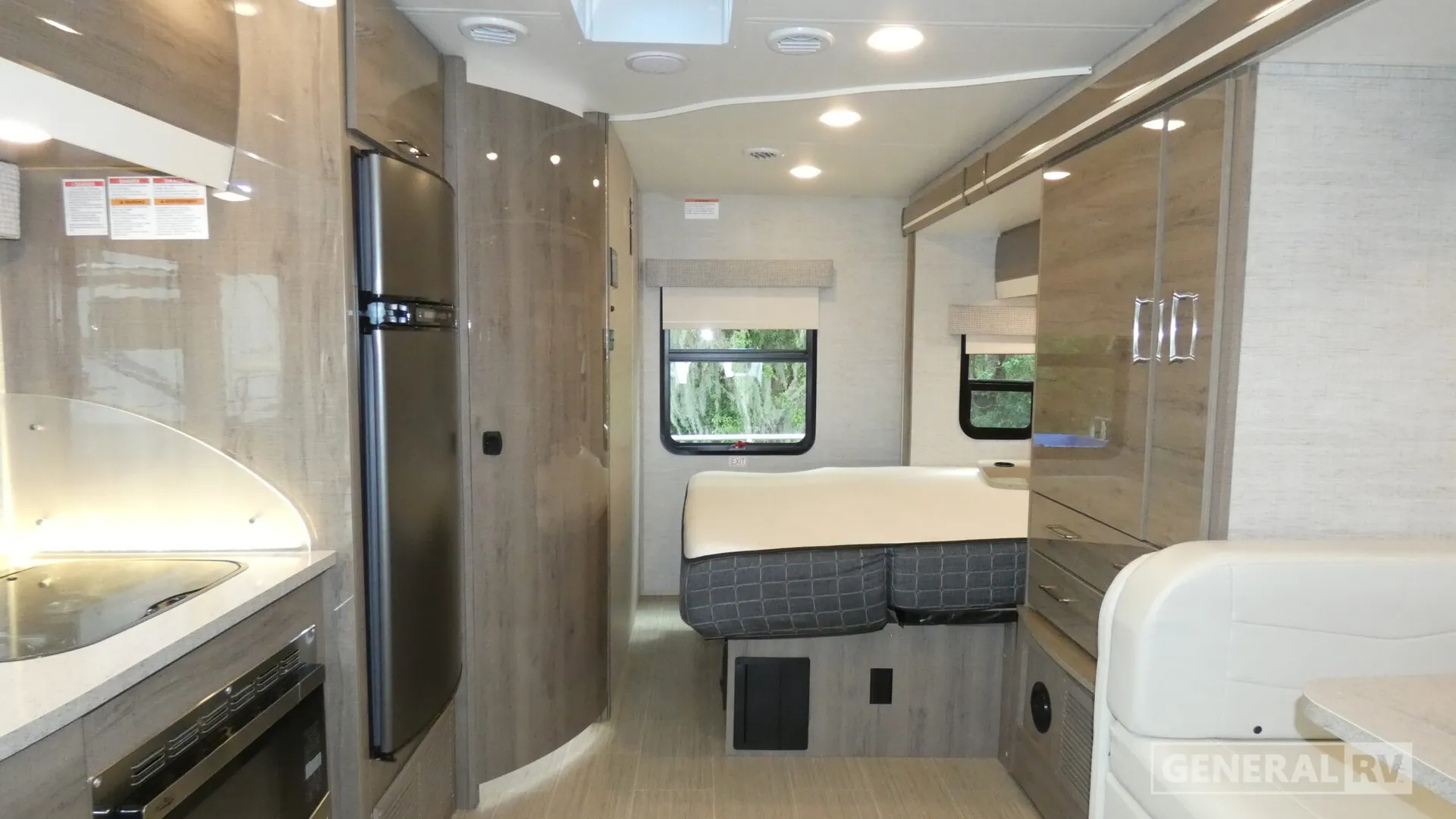2022 Jayco Melbourne Prestige 24LP - Photo 3