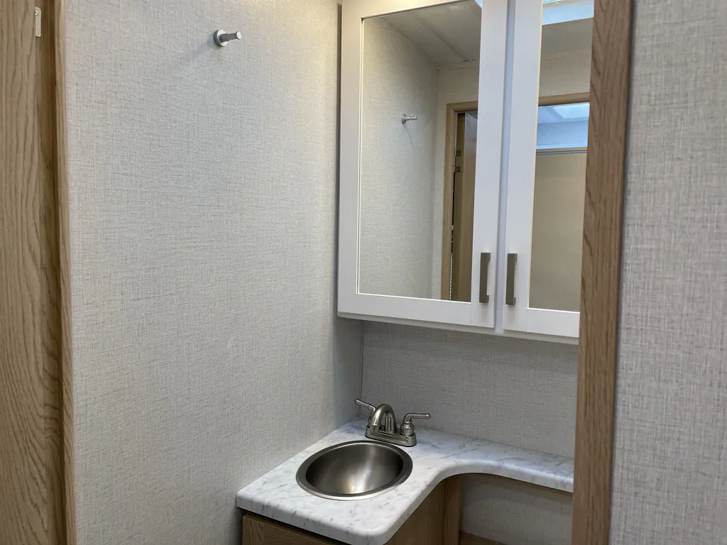 2026 Thor Motor Coach Freedom Elite 28HZ, Photos photo 18