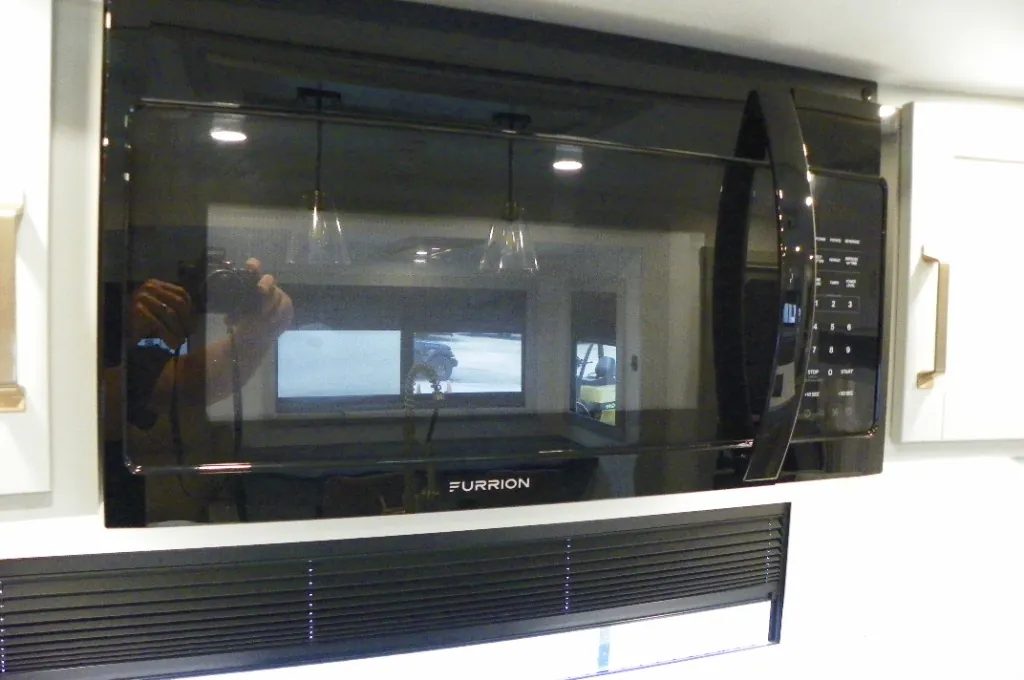 2025 Brinkley Model Z Air 310, Photos photo 17