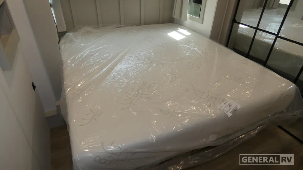 2025 Brinkley Model G 3250, Photos photo 9
