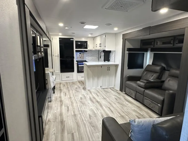 2026 Venture RV SportTrek Touring Edition 336VRK - Photo 2