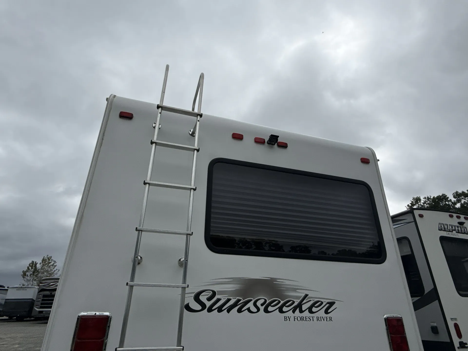 2014 Forest River Sunseeker 3170DS — living area main