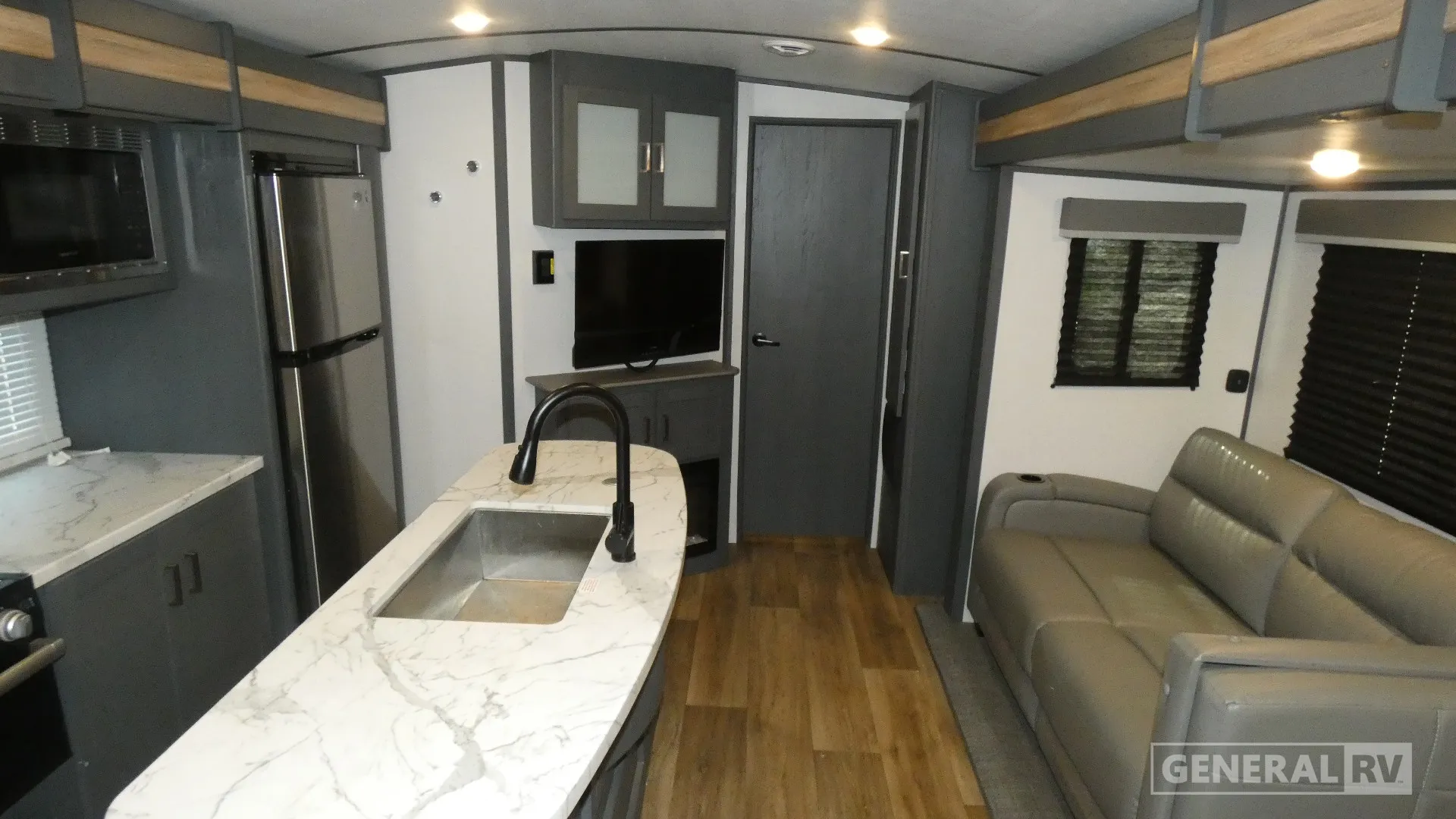 2023 Keystone Bullet 330BHS - Photo 3