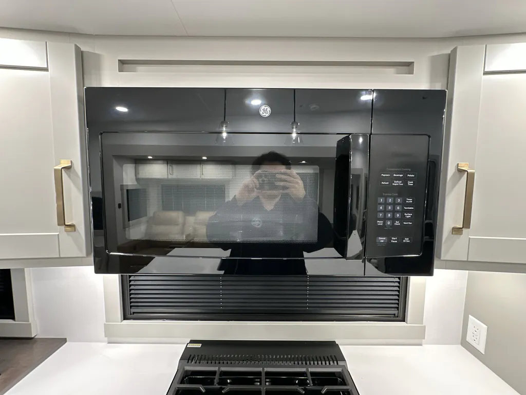 2026 Brinkley Model Z 3515, Photos photo 13
