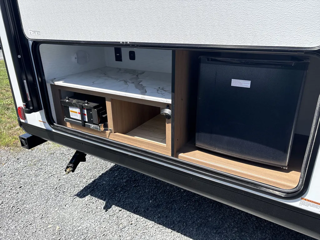 2027 Coachmen Apex Nano 186BH, Photos photo 7