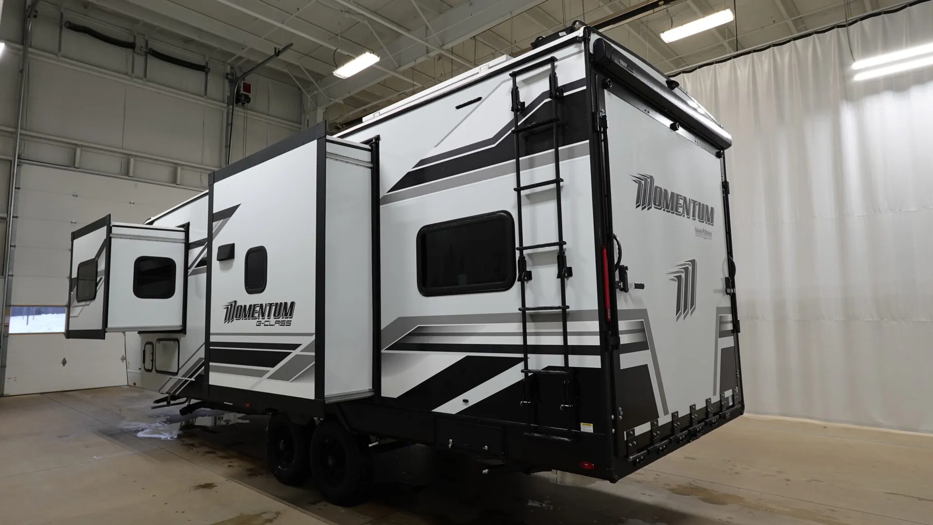 2026 Grand Design Momentum G-Class 25G - Photo 4