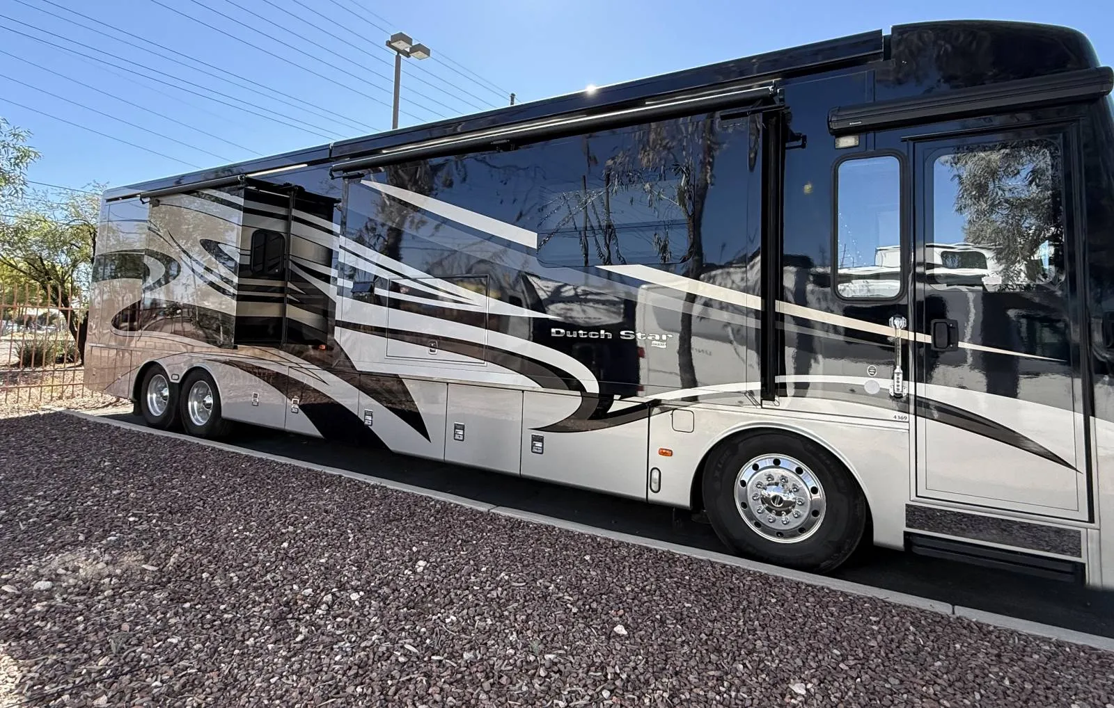 2015 Newmar Dutch Star 4369 - Photo 4