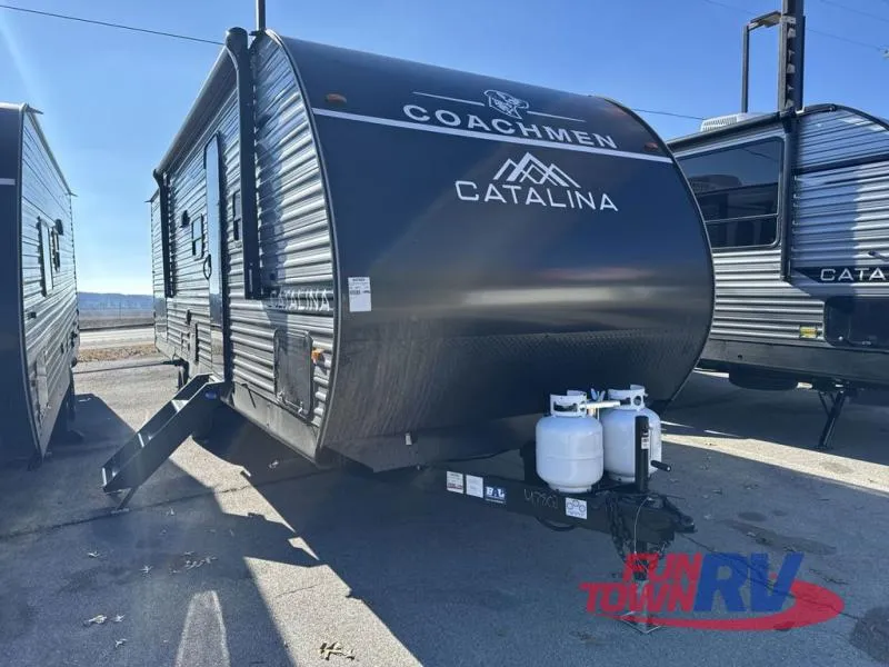 2026 Coachmen Catalina Summit Series 8 261BHS - Photo 3