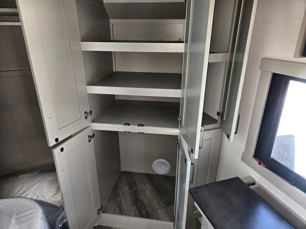 2026 Brinkley Model G 3970, Photos photo 48