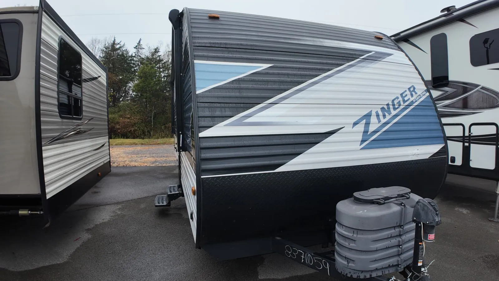 2025 CrossRoads Zinger Lite 259FL - Photo 2