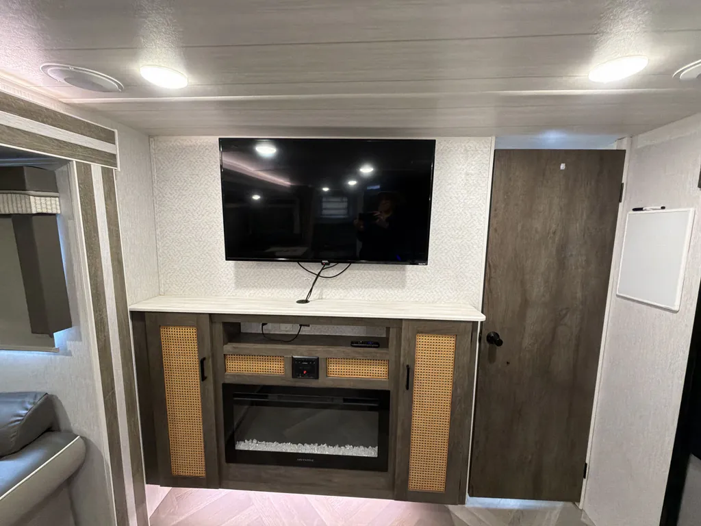 2022 Forest River Salem Cruise Lite 263BHXL, Photos photo 14