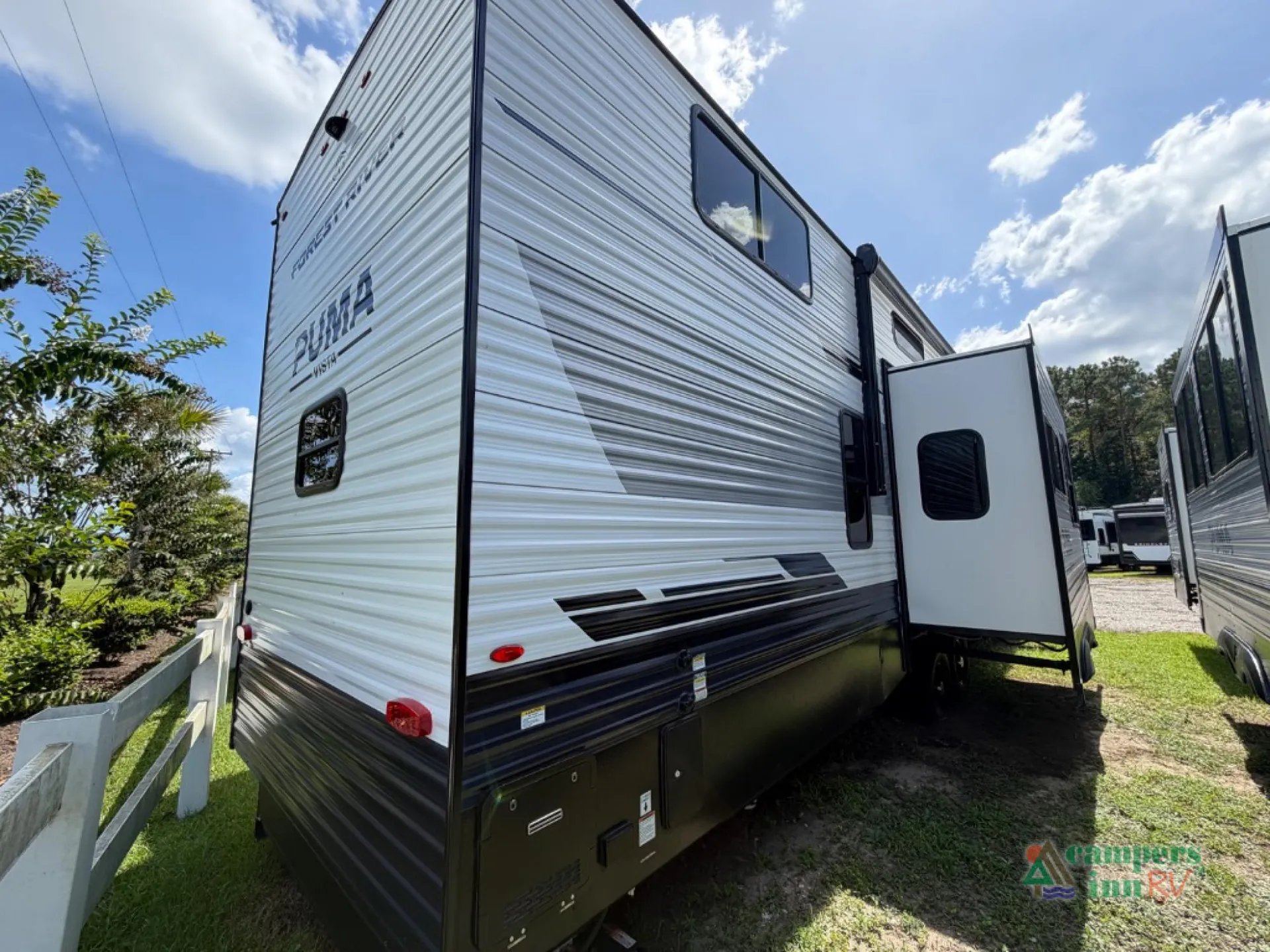 2027 Forest River Puma Vista 421LFT — Photo 6