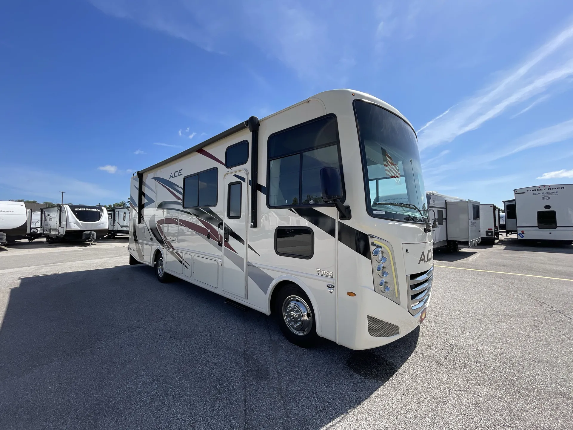 2023 Thor Motor Coach A.C.E 29D - Photo 2