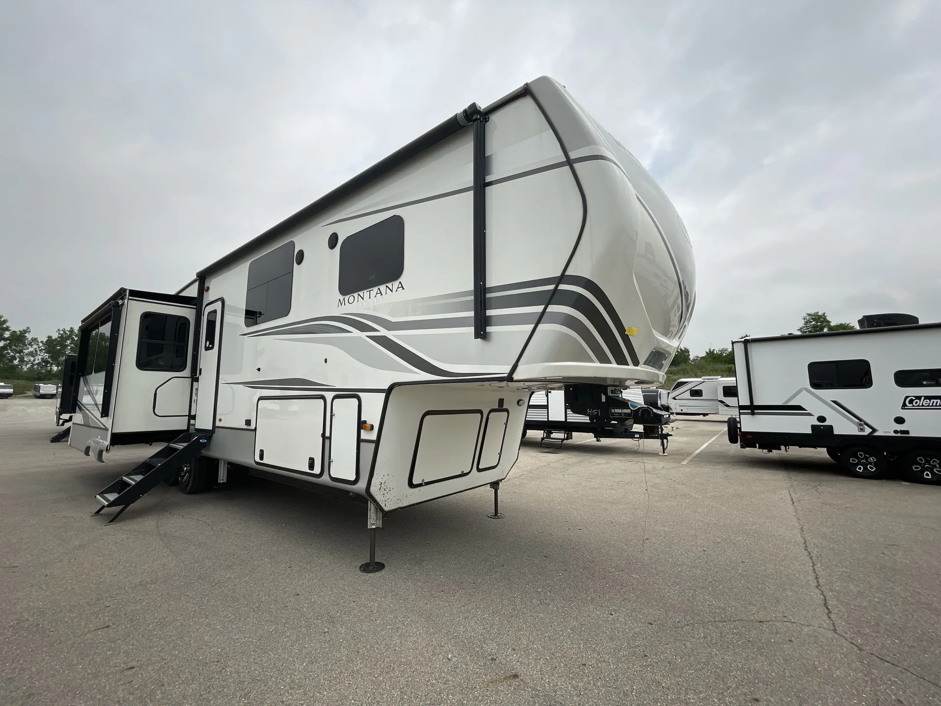 2022 Keystone Montana 3231CK